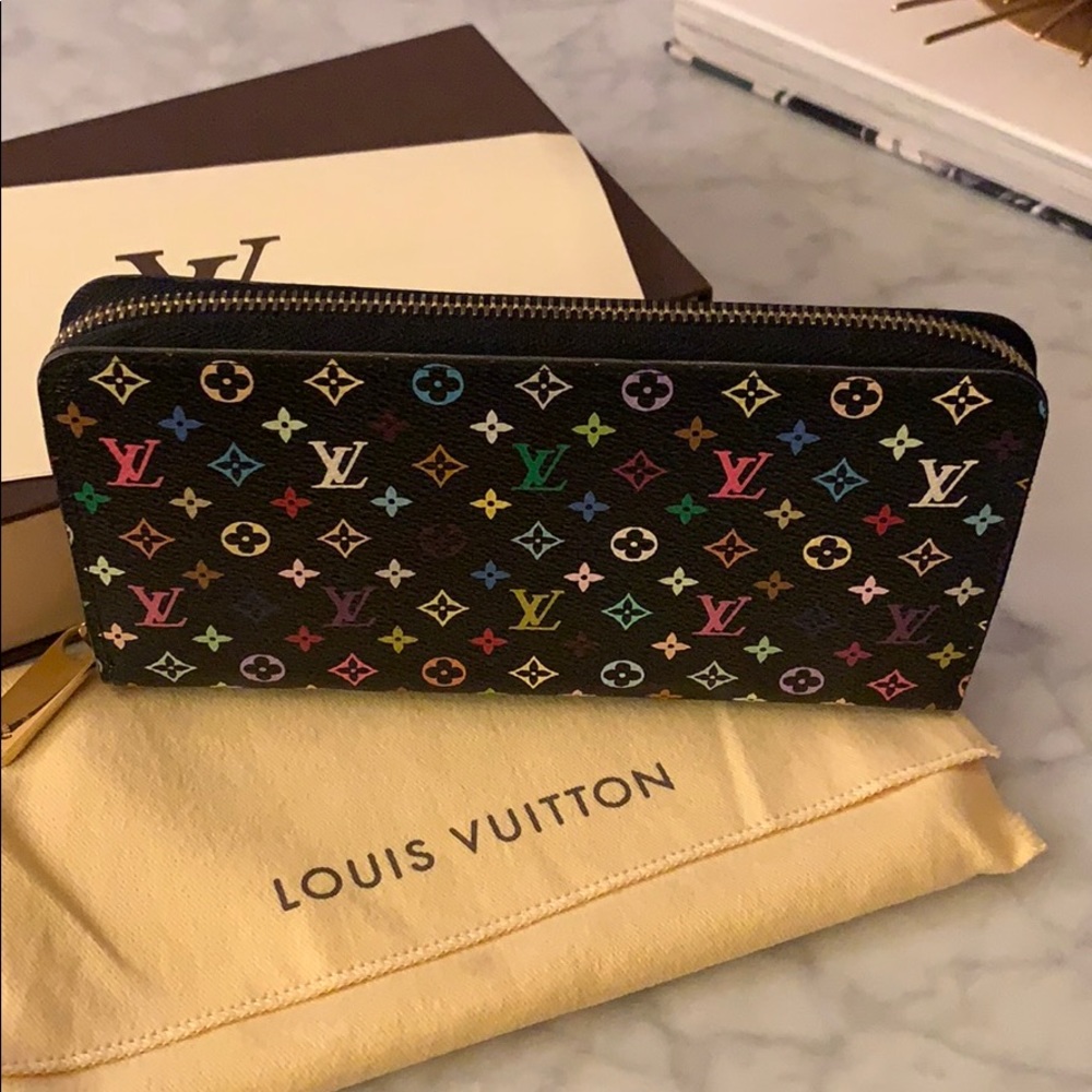 Louis Vuitton Zippy Wallet in Multicolor
